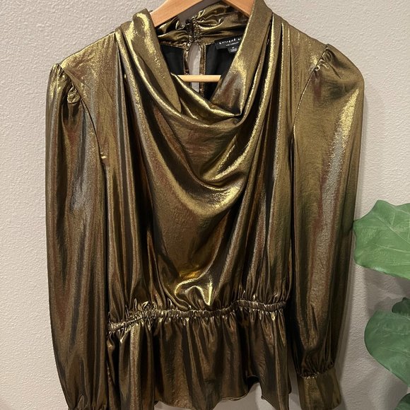Black Gold Lame top perfect for the holidays! - Picture 1 of 5